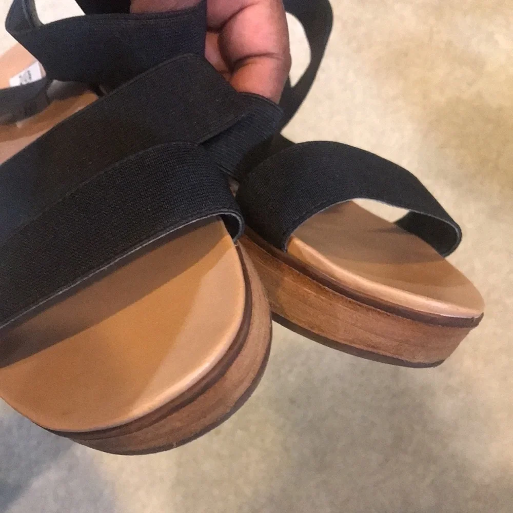 STEVE MADDEN Vonte Black Stretch Fabric Sandals-with Brown Heel-Size 9M